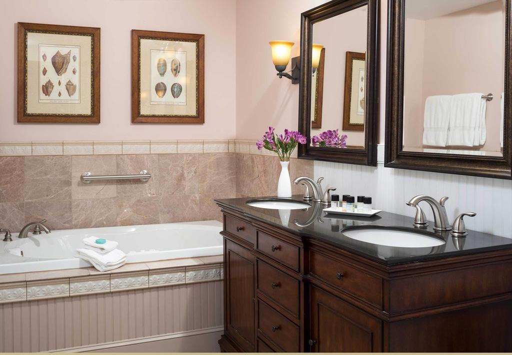 Grand Harbor Inn Camden Bagian luar foto