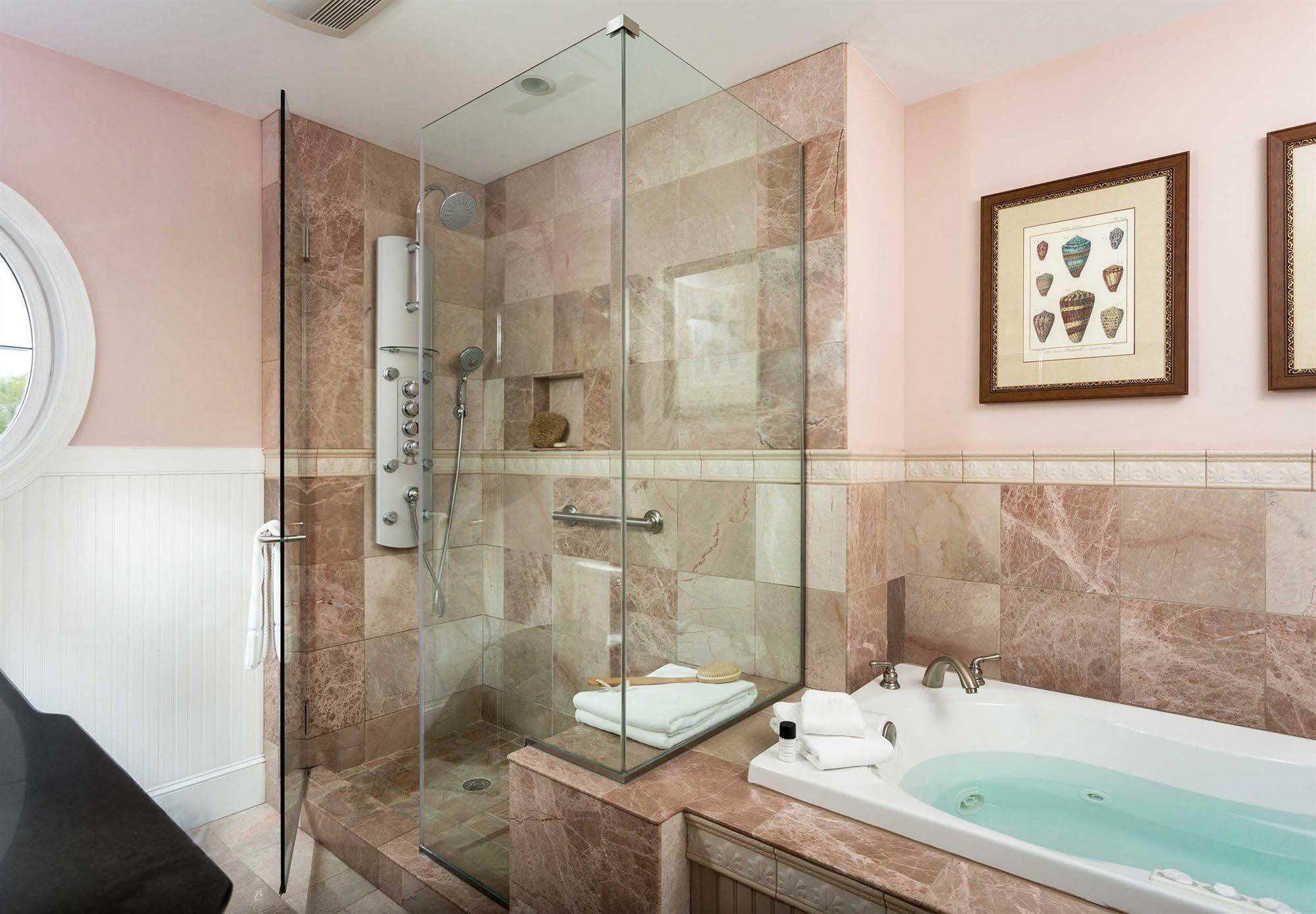 Grand Harbor Inn Camden Bagian luar foto